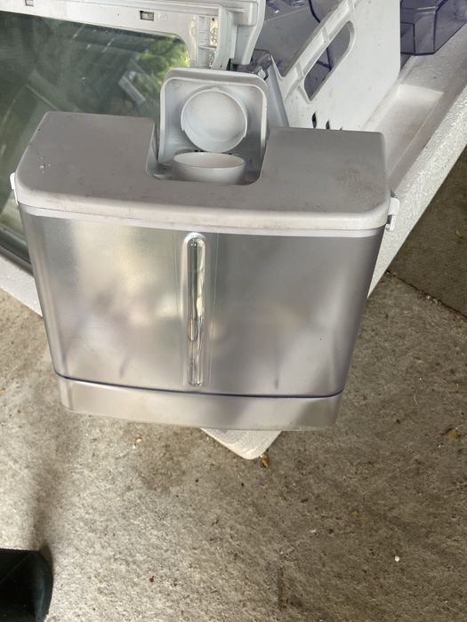 Rafturi si sertare frigider Beko