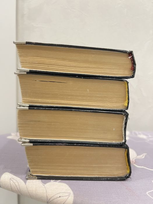 Продаются книги Сумерки