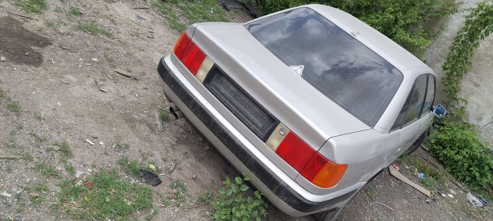 Ауди 100 С4  2.6
