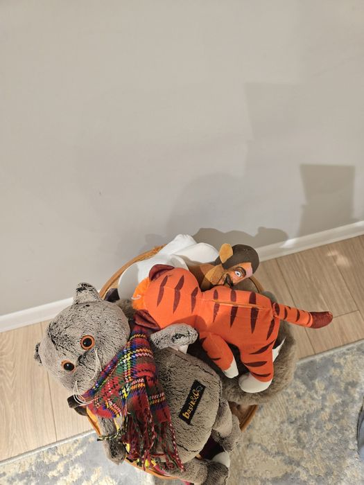 Продам корзину игрушек