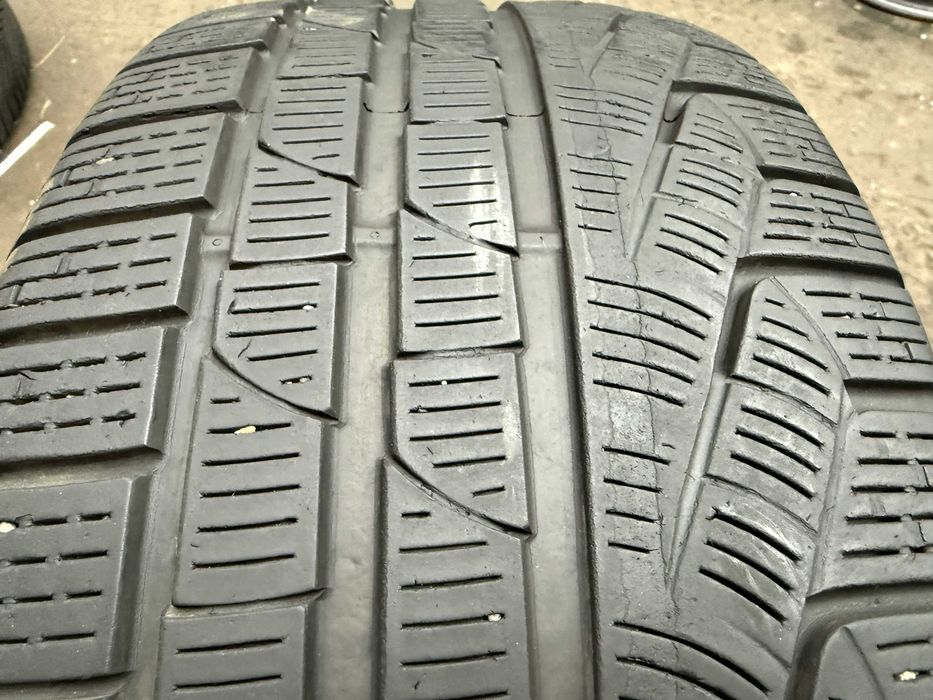 Anvelopa Iarna 245/45 r19 M+S - Pirelli Sotto Zero Winter 240 Serie 2