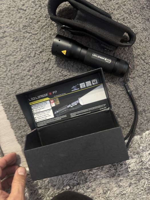Lanterna LedLenser p7 defecta