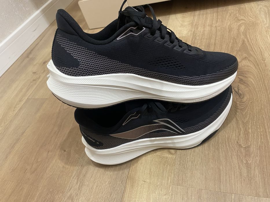 Кроссовки li-ning
