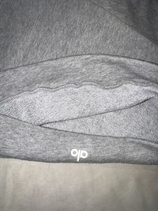 Оригинално Alo Yoga худи.