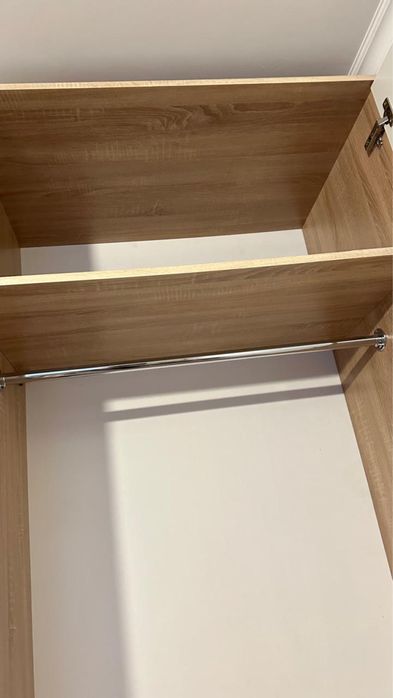 Большой шкаф и комод