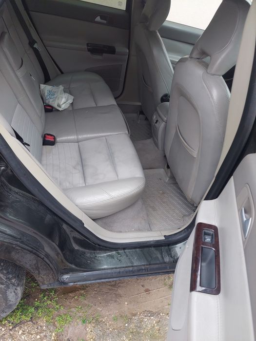 Vând  Volvo  MS75 S40