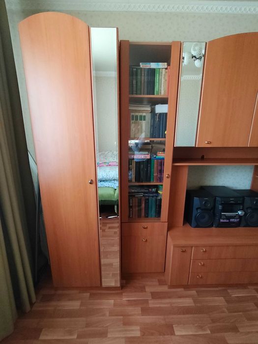 Продам стенку б/у