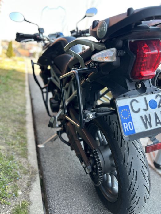 Triumph Tiger 800
