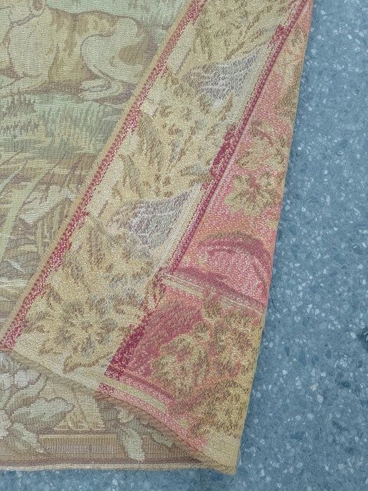 Superbă tapiserie franceza de dimensiuni mari lucrata integral manual ,scena galanta dimensiuni 165 cm cu 115