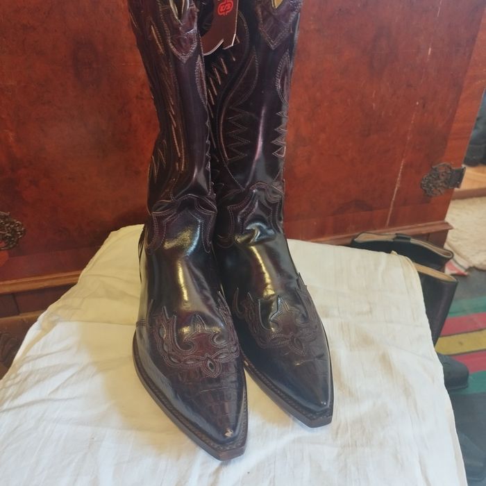 Ботуши Sendra нови 41