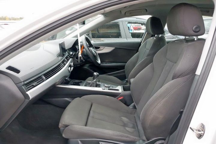 Dezmembrez Audi A4 B9 [2015 - 2020] Sedan 1.4 TFSI MT (150 hp)