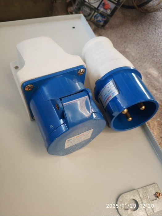 Комплект розетка и штепсель, уличные