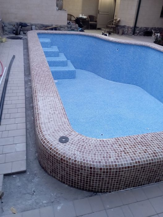 Профессиональное строительство бассейнов и фонтанов.