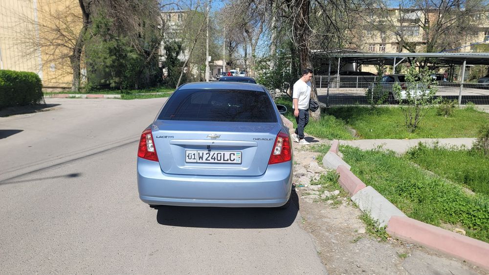 Продаётся ласетти 1.8 в хорошем состоянии