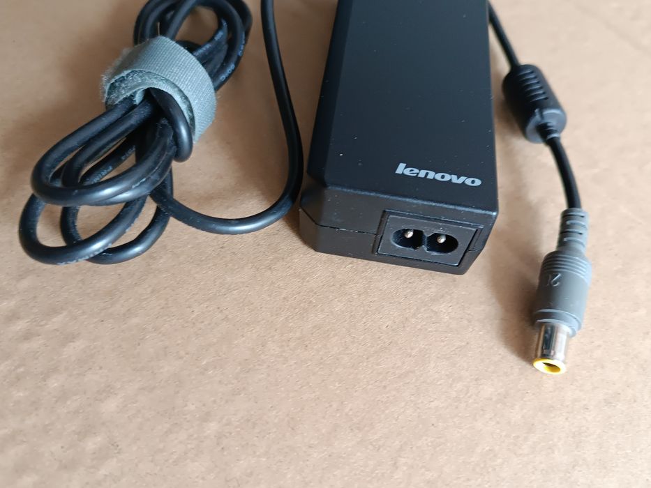 Încărcător laptop / charger original LENOVO - PA-1900-171 - 20V - 90W