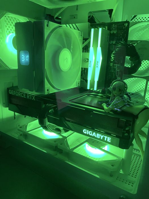 Видеокарта GIGABYTE GeForce RTX 4070 SUPER