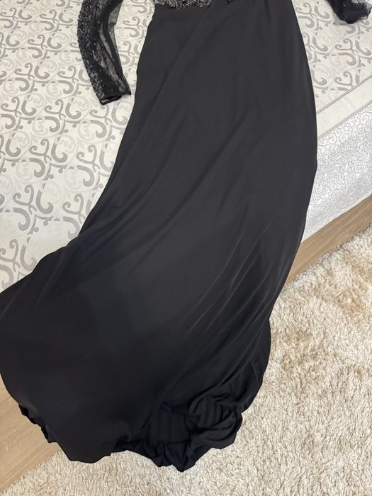 Длинные вечерние платья