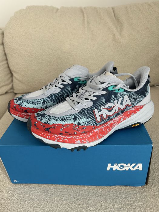Adidasi Hoka noi