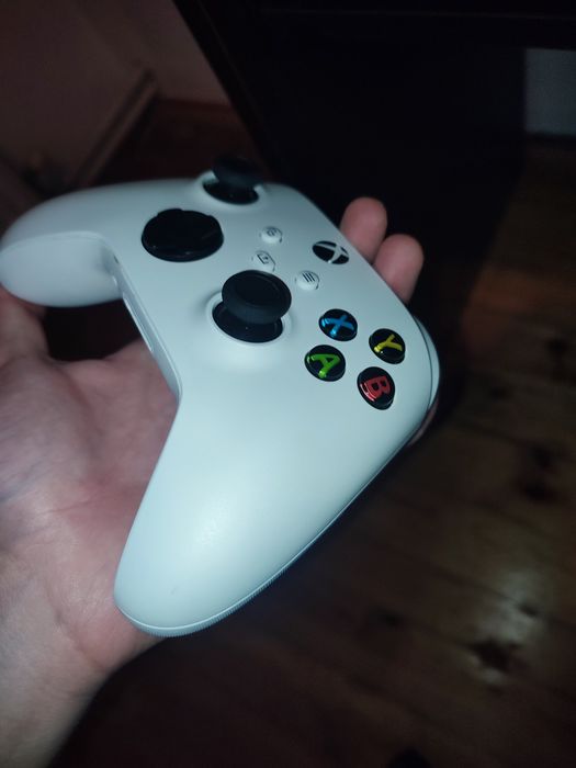 Xbox контролен за части/проблем в левият стик (stick drift)