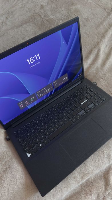 Asus Vivobook AMD Ryzen 9 5900HX 16GB Ram