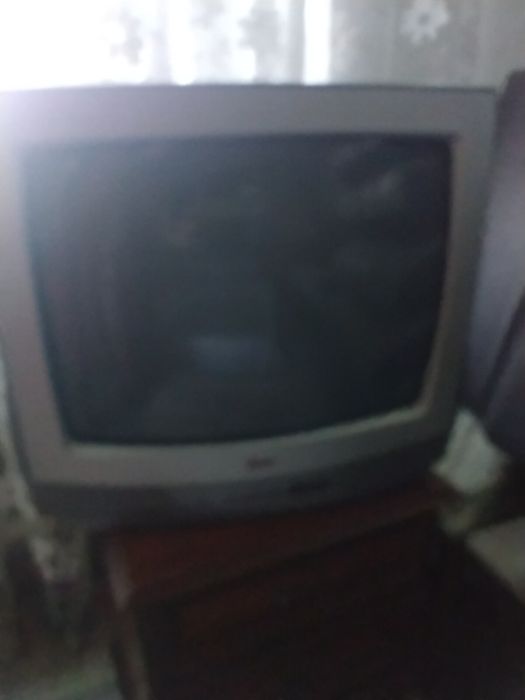 Продам  телевизор LG