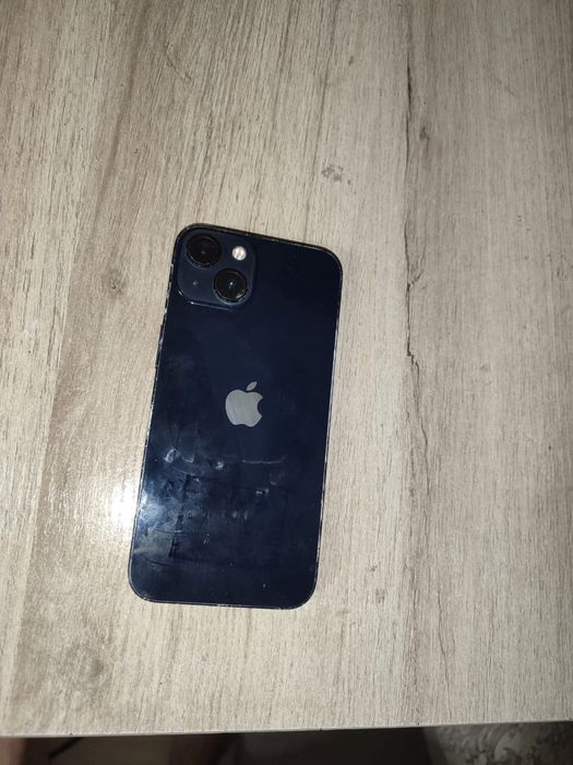 продам 13 айфон 128гб