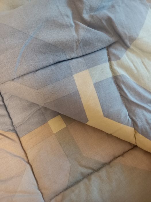 Продам одеяло новое