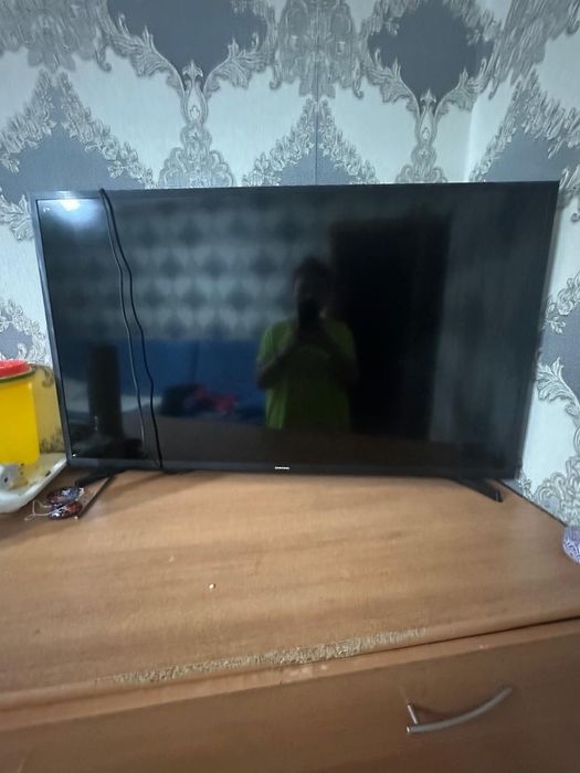 Телевизор смарт.