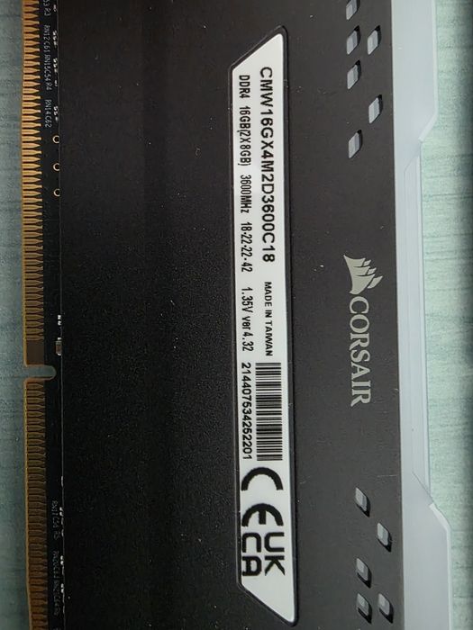 Corsair Vengeance Pro RGB RAM DDR4 2 X 8GB 3600Mhz