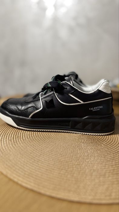 Valentino Garavani One Stud sneakers