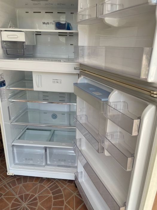 Холодильник Samsung