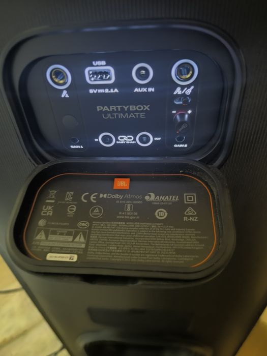 Jbl Party Box Ultimate 1100W,Folosită puține ore