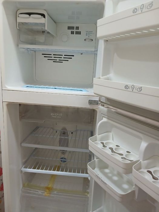 Холодилник             LG