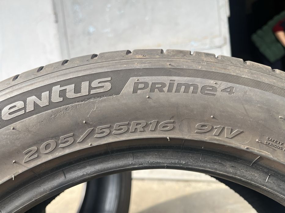 2 бр. летни гуми 205/55/16 Hankook DOT 5121/0722 5,5-6 mm