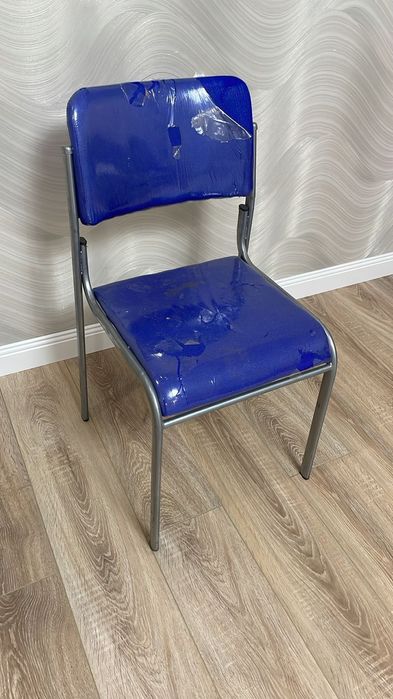 Продам стулья офисные