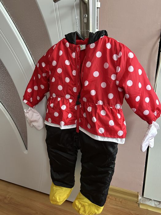 Бебешки зимен гащеризон “Мини маус”