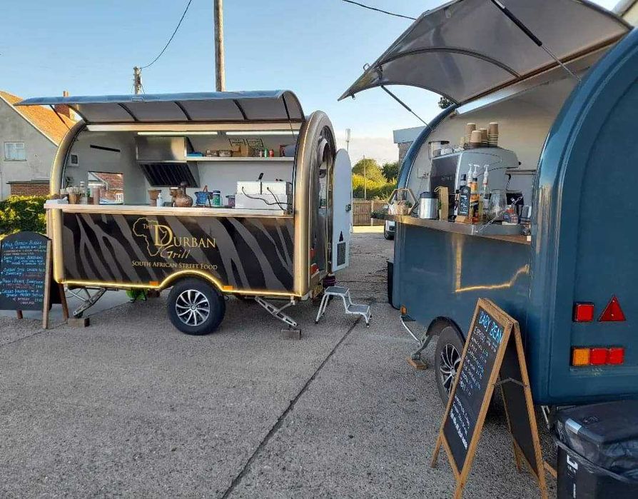 Trailer customizat pentru evenimente