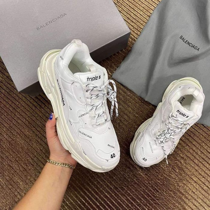 Различни модели маратонки