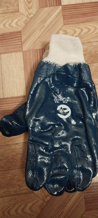 Перчатки рабочие,есть в количестве