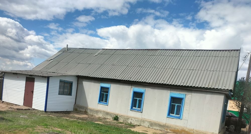 Дом с участком в посёлке