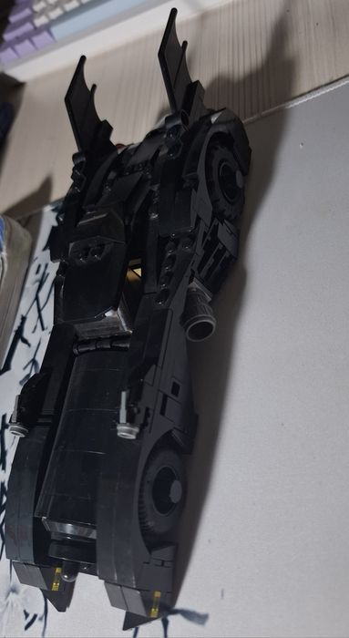 Лего Бэтмобиль..