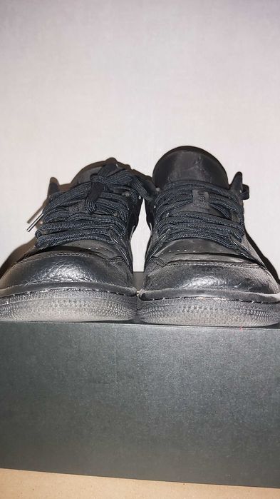Jordan 1 Low Triple Black - Номер 43