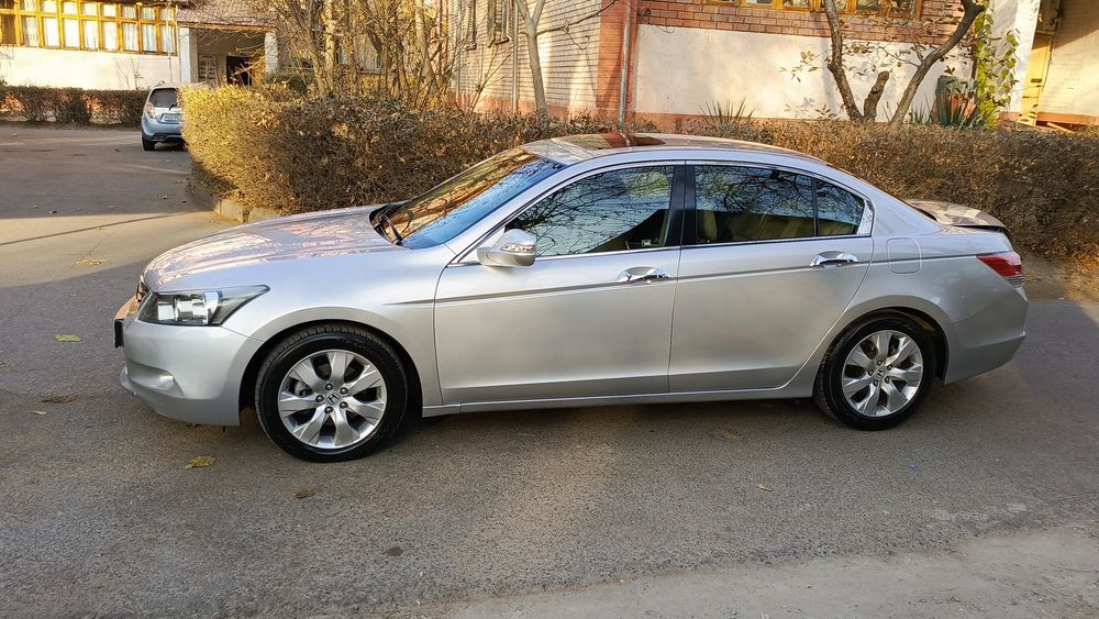 Honda accord 2008 год