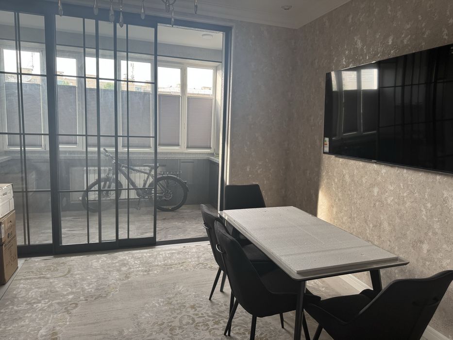 Сдаётся 3-комнатная квартира в новостройке с новым ремонтом!