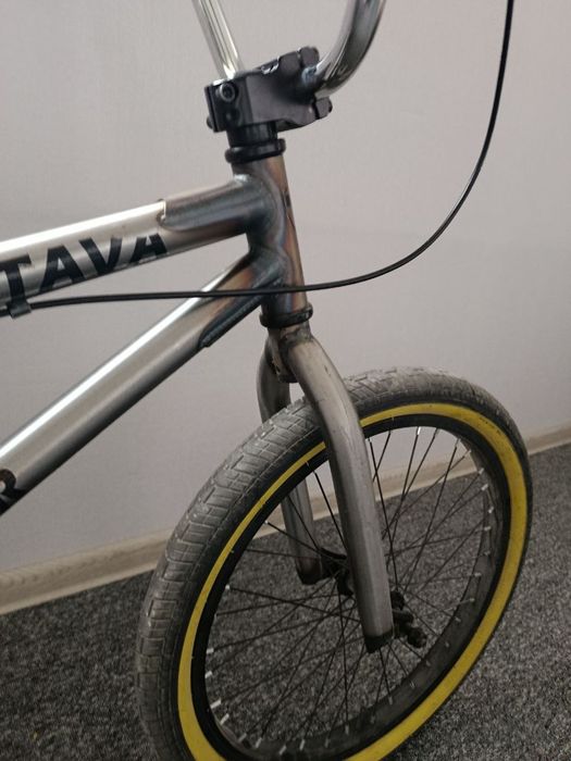 Велосипед BMX диаметр 20