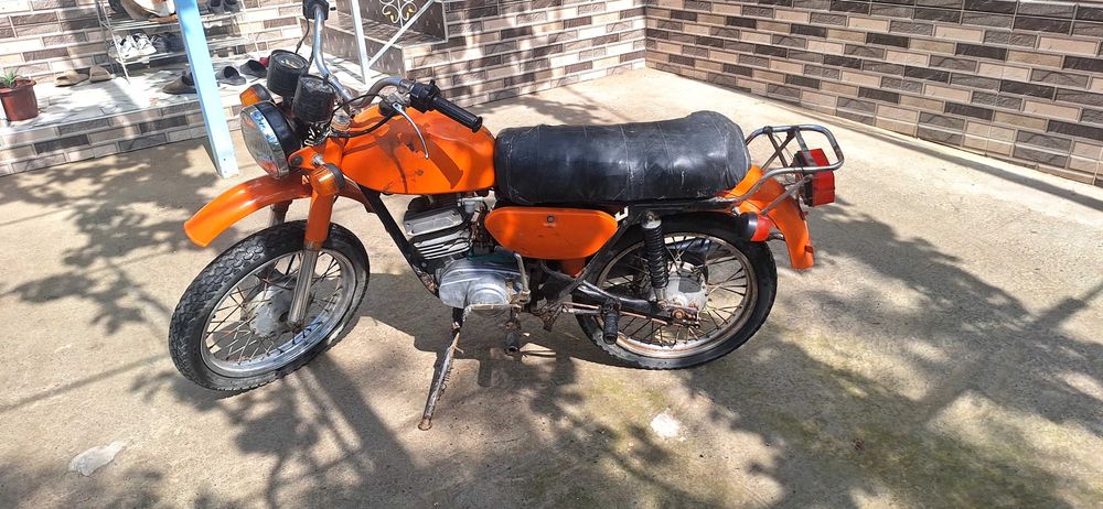 Motosikl sotiladi minsk xolati yaxshi