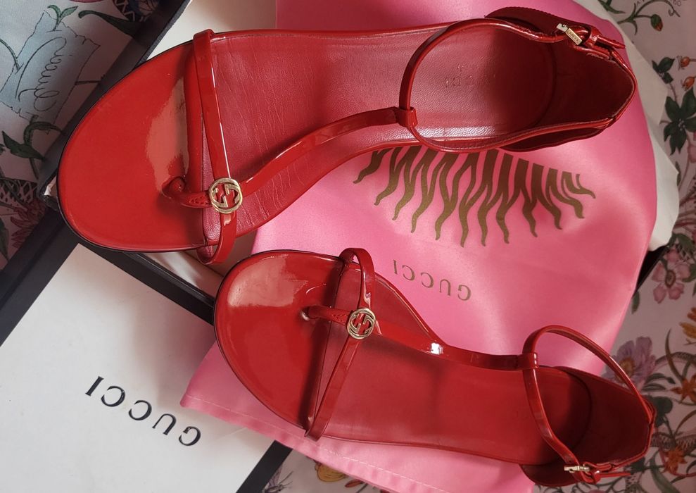 Gucci  сандали 37. 1/2