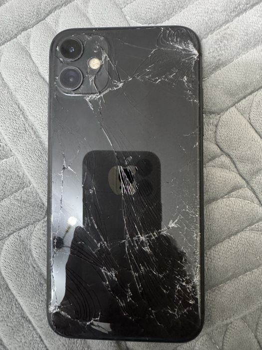 Продам Iphone 11, 128gb б/у