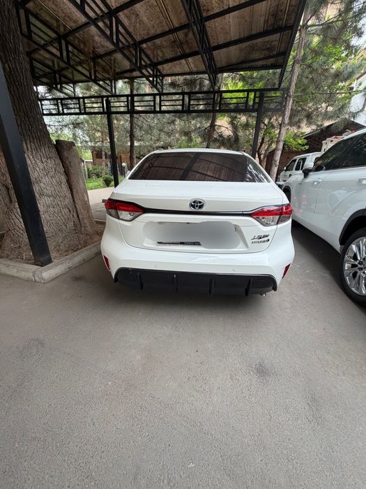 Toyota Levin Hybrid 1.8 (2023–2024)