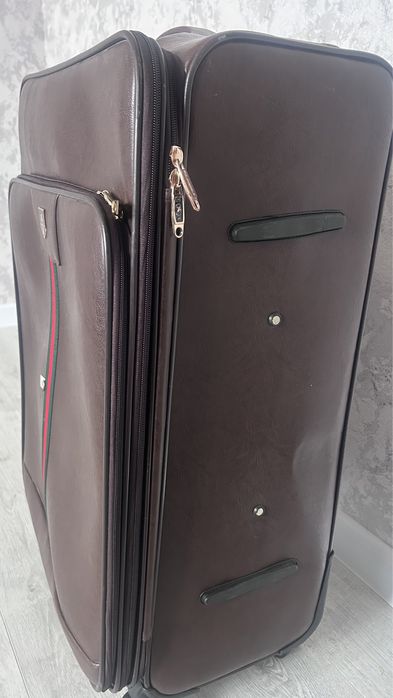 Чемодан для путиществия